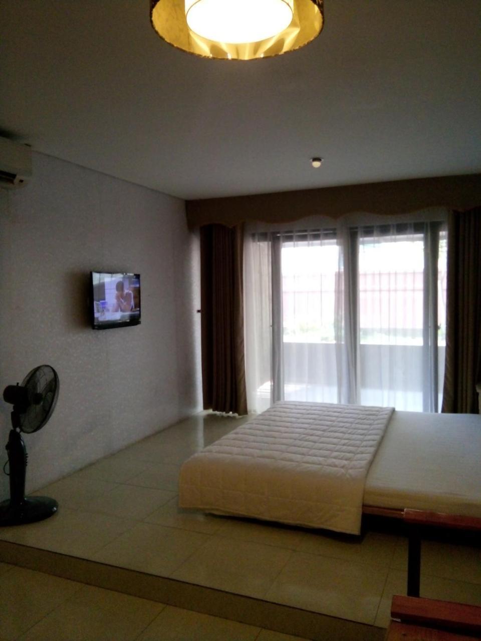 Khach San Thuong Mai Hotel Yen Thinh Екстериор снимка