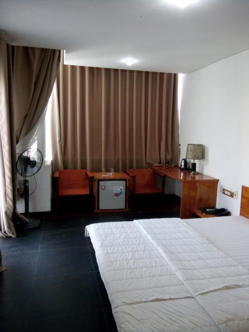 Khach San Thuong Mai Hotel Yen Thinh Екстериор снимка